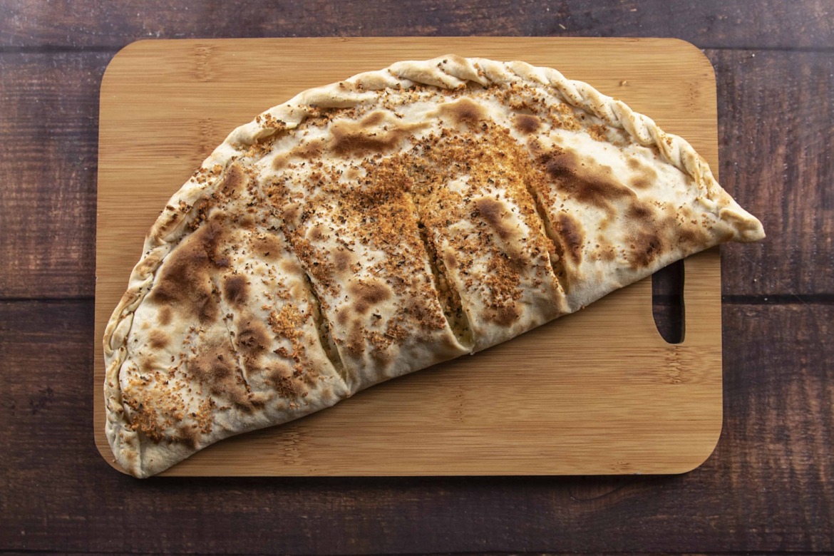 Calzone-frango-c-catupiry.jpg