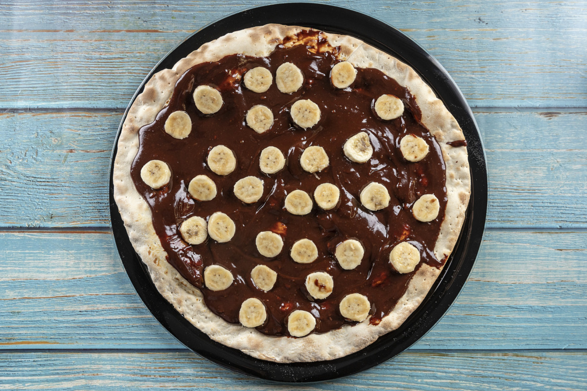 pizza-doce-banana-c-chocolate-scaled.jpg